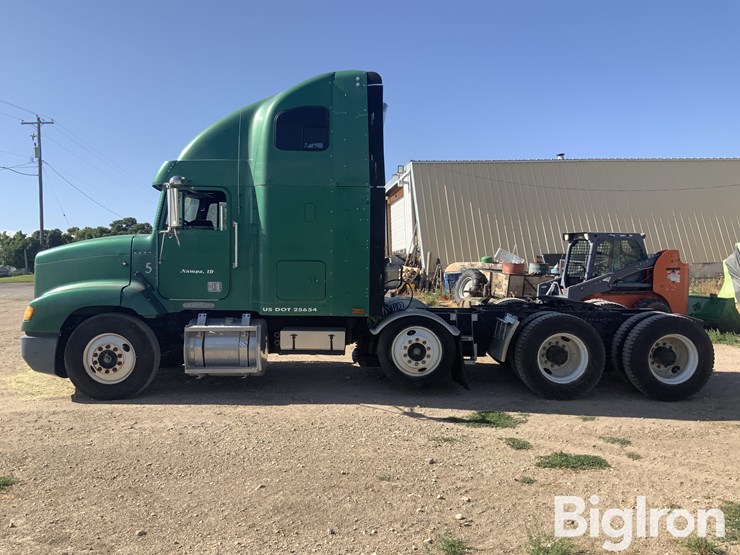 1995-freightliner-fld112-image-8