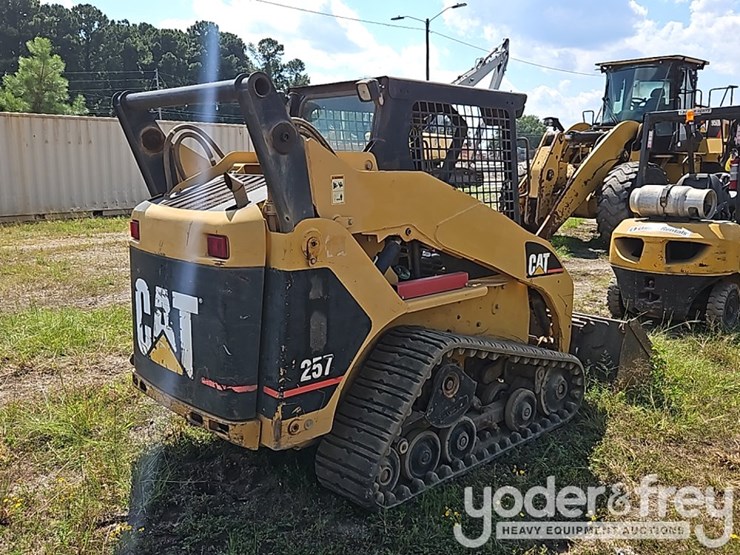 caterpillar-257-image-4