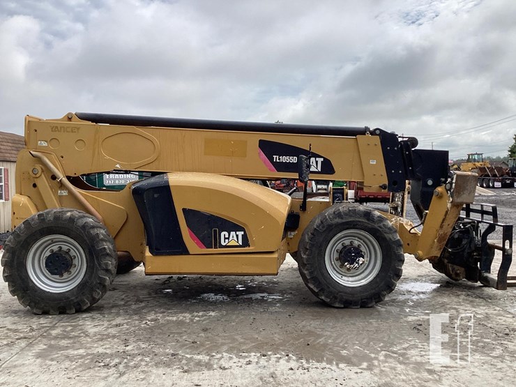 2015-caterpillar-tl1055d-image-5