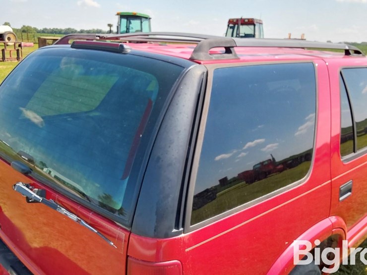 2003-chevrolet-blazer-image-19