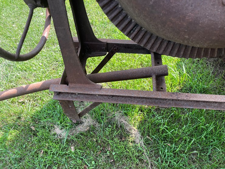 #5480-•-agc-3-1/2-s-gas-powered-cement-mixer-image-24