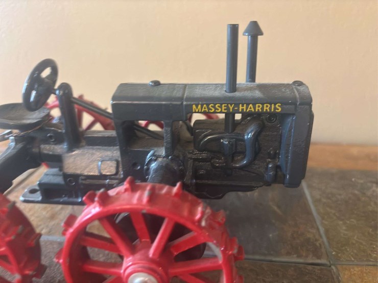 massey-ferguson-16-image-6