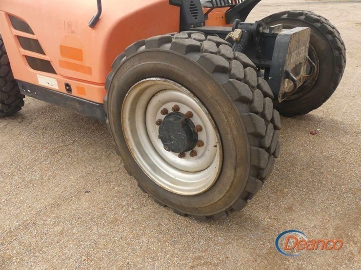2015-jlg-g6-42a-image-8