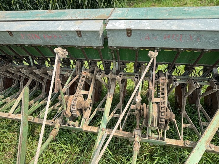 john-deere-20-image-3