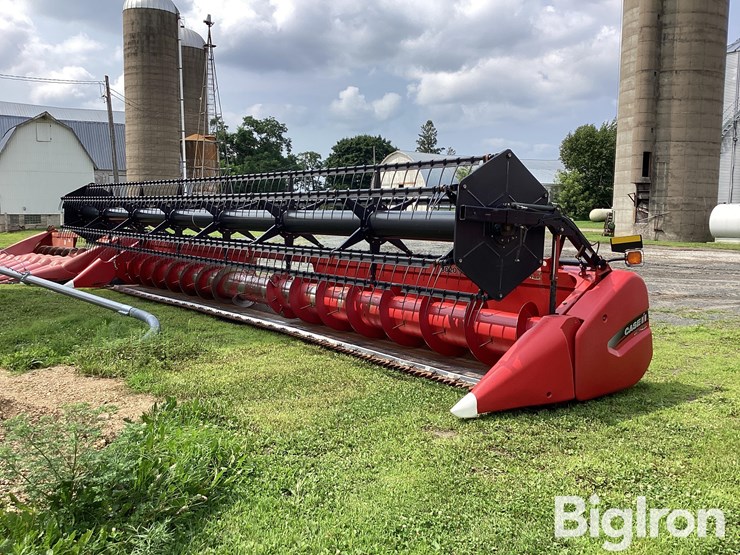 2011-case-ih-3020-image-1