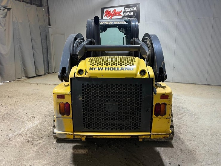 new-holland-c232-image-4