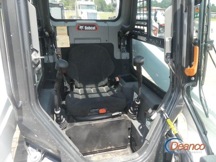 bobcat-t66-image-9