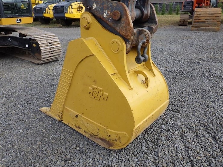 2016-deere-300g-lc-image-8