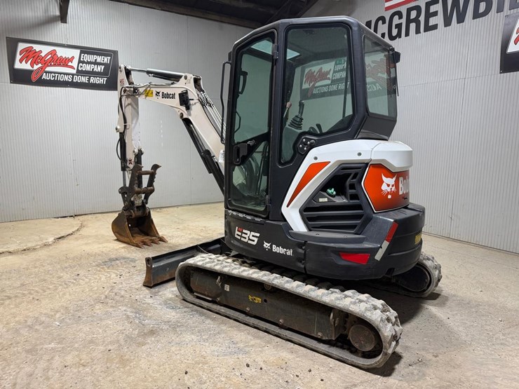 2020-bobcat-e35-image-3