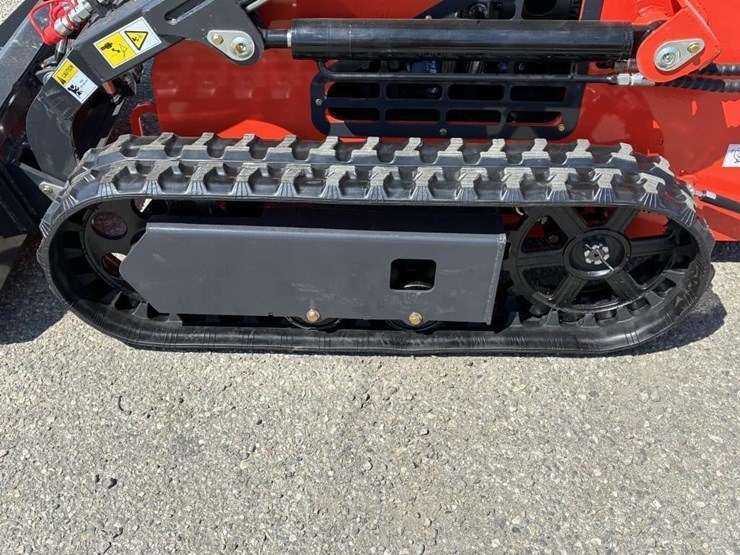 2025-aboss-gh380-sid-steer-track-loader-image-8