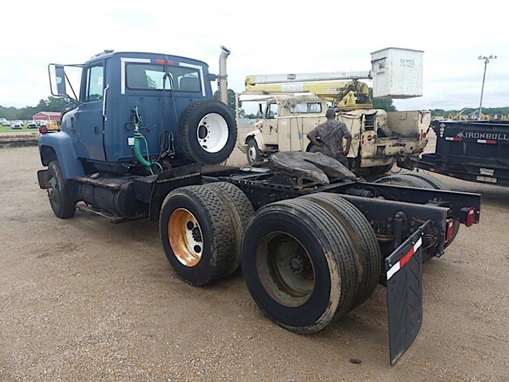 1997-ford-l9000-image-4
