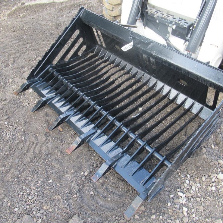 Wildcat 68" Skid Steer Skeleton Tooth Bucket