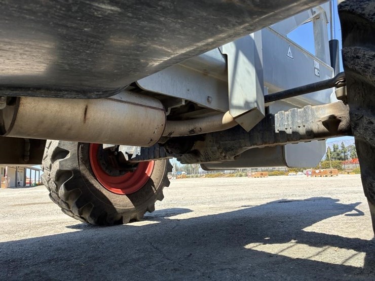 2012-skytrack-vr-g42d-telescopic-reach-lift-image-10