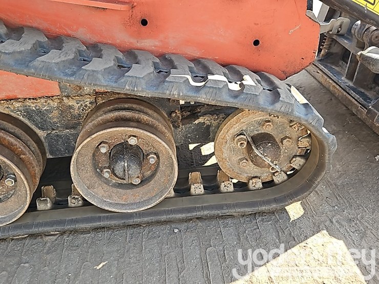 2017-ditch-witch-sk650-image-10