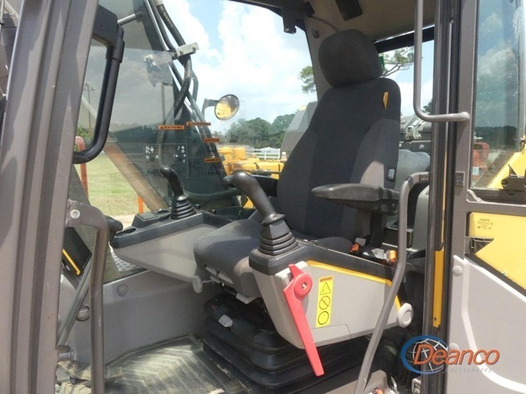 2023-volvo-ec160el-image-10