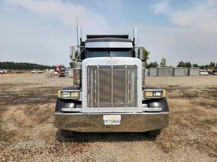 1999-peterbilt-379-image-2