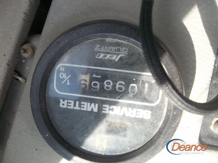 komatsu-excavator,-s/n-a80172-(salvage):-maybe-a-pc220,-no-bkt.-(located-at-150-yorkville-rd-e-in-columbus,-ms-39702---contact-jax-at-662-570-3661)-image-4