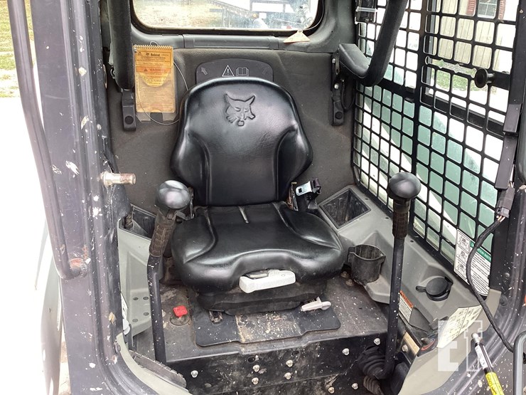 2019-bobcat-t595-image-14