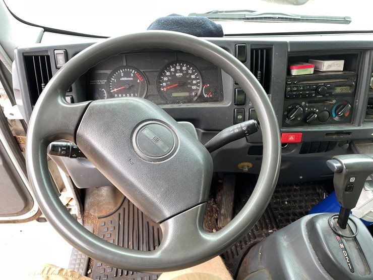 #9855-•-2009-gmc-box-truck-(has-wi-title)-image-28
