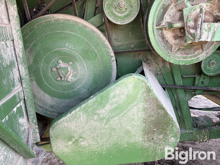 1982-john-deere-8820-image-18