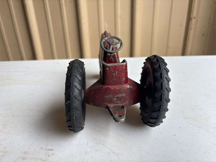 (2)-1/16-oliver-70-tractor-and-baler-image-5