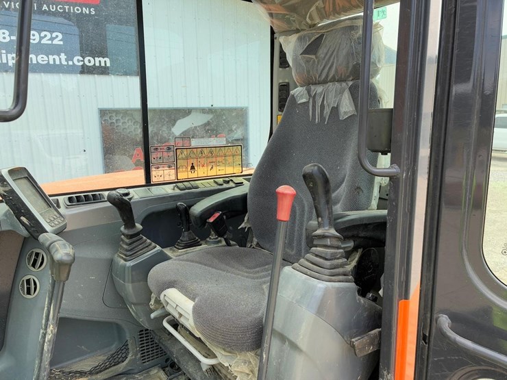 2021-doosan-dx85r-3-image-25