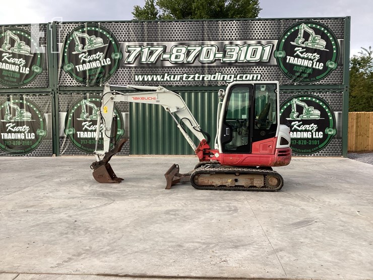 2018-takeuchi-tb240-image-1
