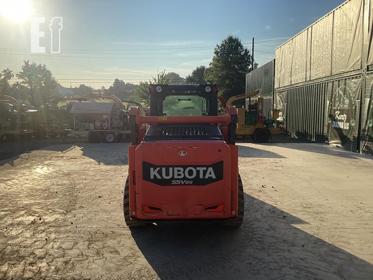 2018-kubota-ssv65-image-3