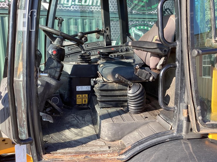 2019-jcb-409-image-12