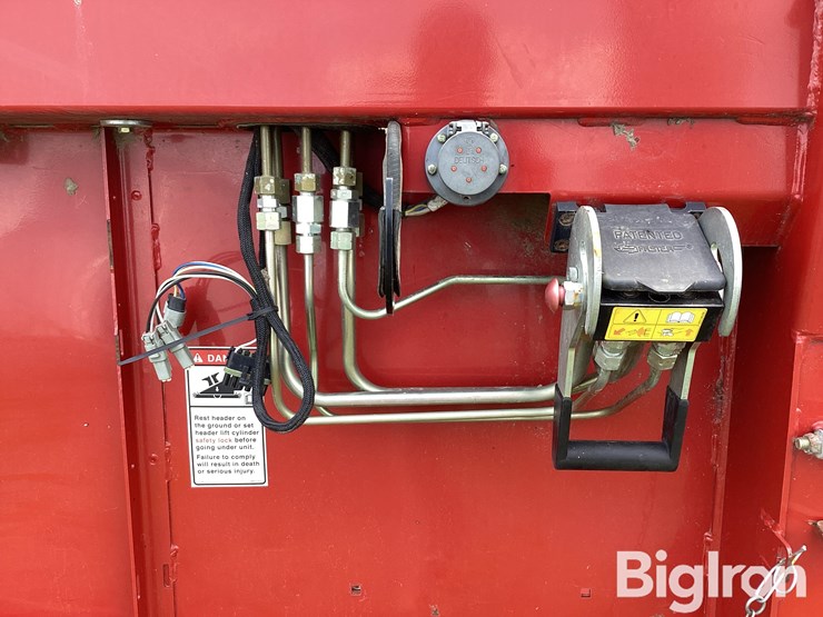 2011-case-ih-3020-image-17