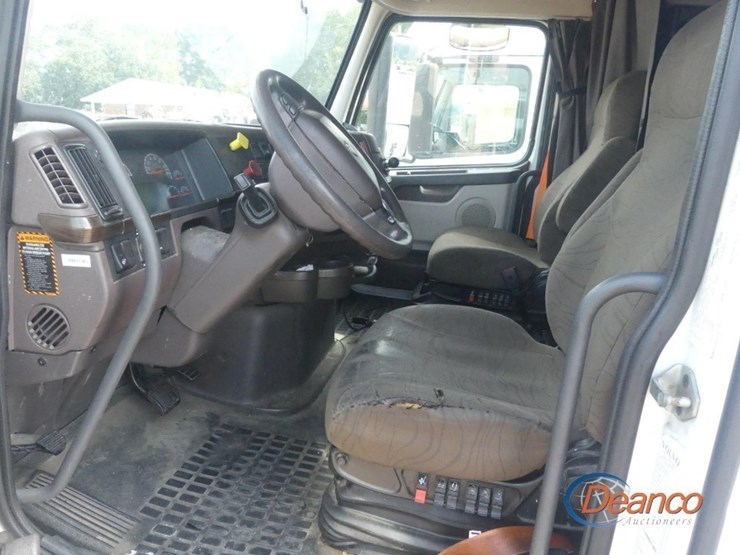 2016-volvo-vnl-truck-tractor,-s/n-4v4nc9eh0gn936363:-t/a,-sleeper,-volvo-d13-425hp-eng.,-ishift-auto,-12.5k-front,-38k-rears,-445/50r22.5-single-rears,-295/75r22.5-fronts,-578k-mi.-image-15