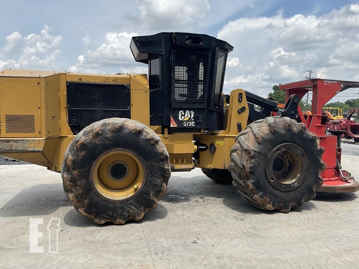 2015-caterpillar-573c-image-5