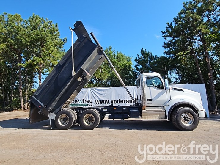 2023-kenworth-t880-image-50