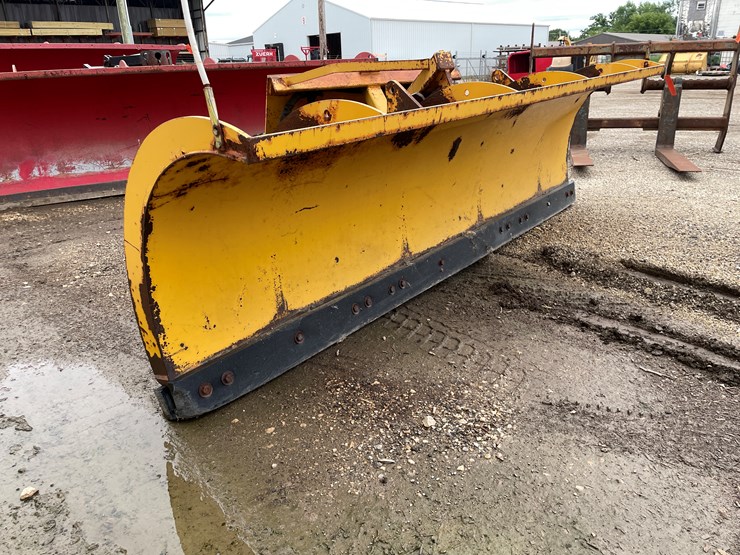 #9867-•-10'-monroe-snow-plow-image-2