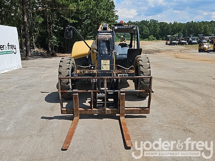 2017-caterpillar-tl642d-image-13