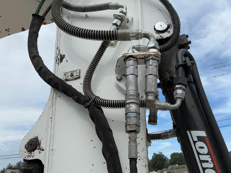 2017-bobcat-e85-image-12