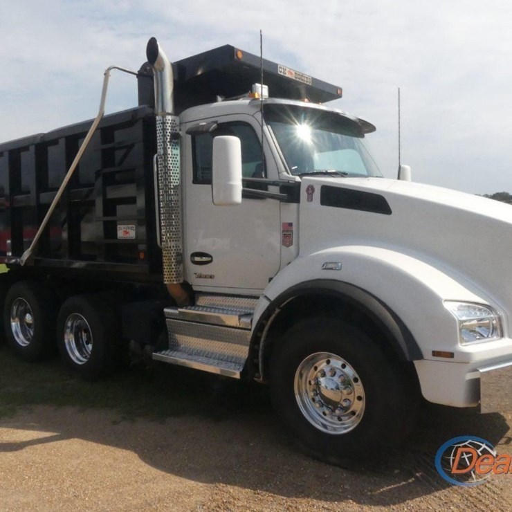 2024 KENWORTH T880