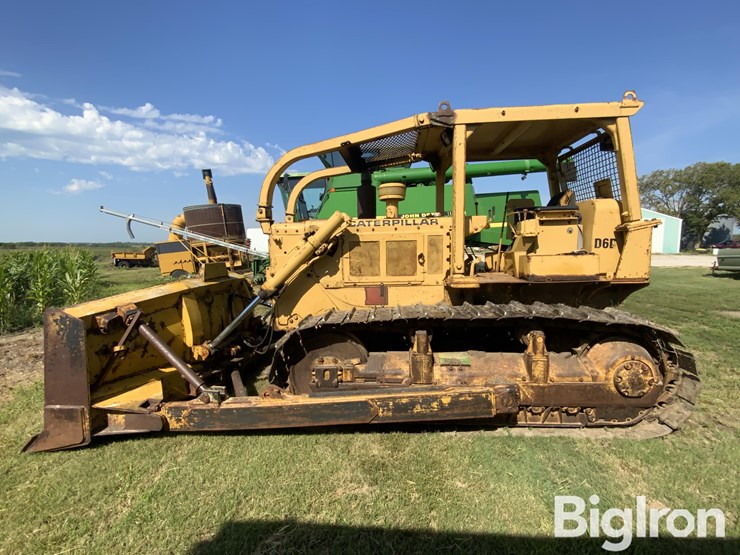 1970-caterpillar-d6c-image-8