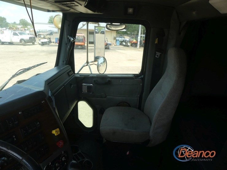 2008-western-star-4900sa-image-20