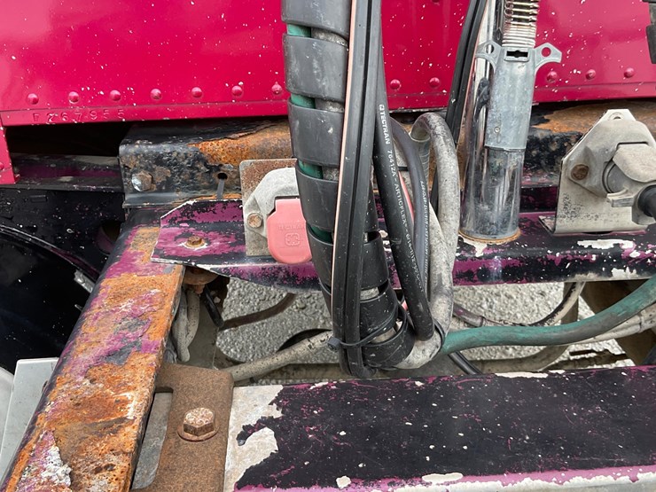 1989-peterbilt-379-image-15