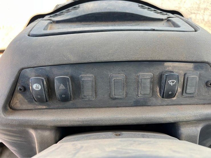 deere-310sj-image-33