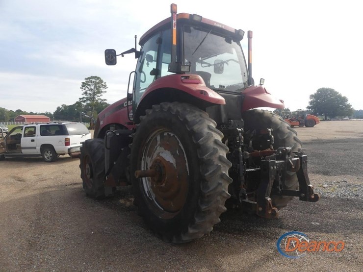 case-ih-magnum-235-image-4