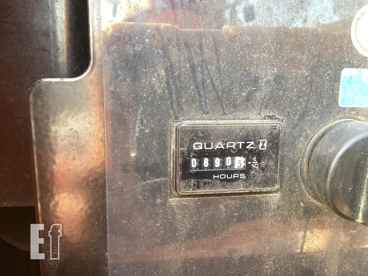 2015-jlg-740aj-image-18