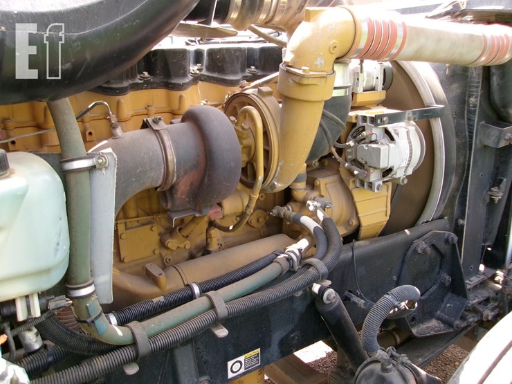 2005-peterbilt-379-image-9