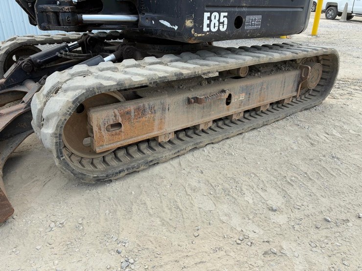 2017-bobcat-e85-image-15