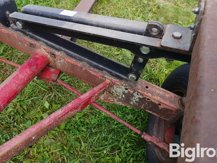 new-holland-26-image-15
