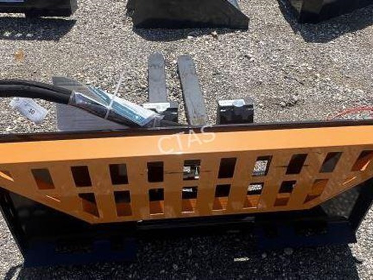 #30-•-wolverine-hydraulic-adjustable-skid-steer-forks-image-1