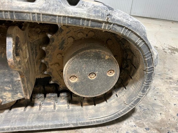 2020-bobcat-e32i-image-17