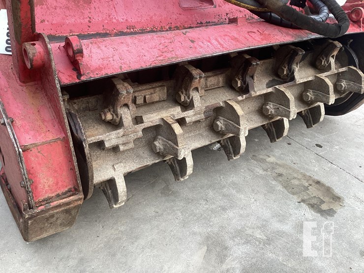 2007-bobcat-t300-image-12