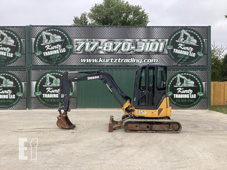 2006-deere-35d-image-1